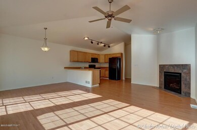 5842 Sapphire Loop unit 45A, Anchorage, AK 99504 - photo 4