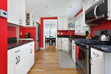 10 Roberts Ave, Newtonville, MA 02460 - photo 4