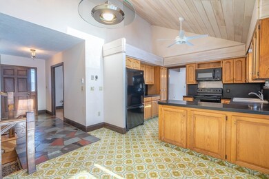 25 Laurel Ln, Spencer, MA 01562 - photo 5