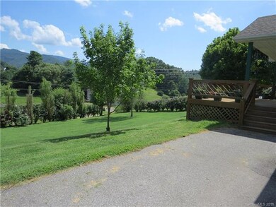 418 Cane River School Rd, Burnsville, NC 28714 - photo 4