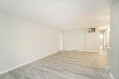 8772 Balboa Dr, Cincinnati, OH 45231 - photo 7