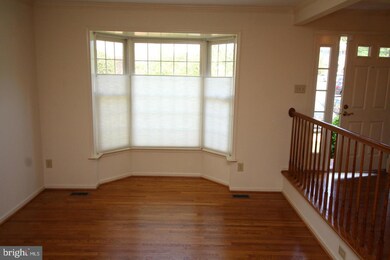 10808 Brewer House Rd, Rockville, MD 20852 - photo 6