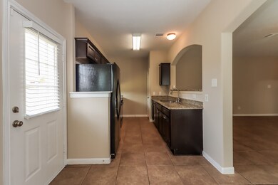 10703 Prillerman Trails Dr, Houston, TX 77016 - photo 5