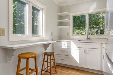 160 Wibird St unit 2, Portsmouth, NH 03801 - photo 5