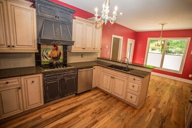 104 Teaberry Ct, Daniels, WV 25832 - photo 6