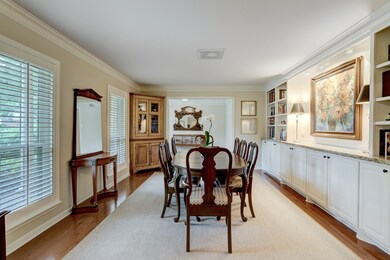 10122 Briar Dr, Houston, TX 77042 - photo 5