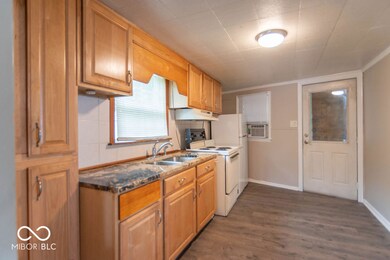 120 E South St, Plainfield, IN 46168 - photo 3