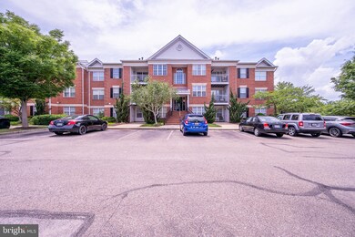 2406 Forest Edge Ct unit 303C, Odenton, MD 21113 - photo 4