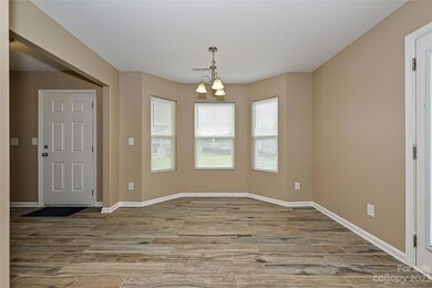 801 Ranchero St unit 14, Statesville, NC 28677 - photo 4