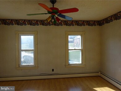 105 Mill Rd, Womelsdorf, PA 19567 - photo 7