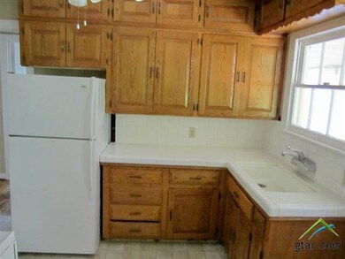 2927 2927 Copeland Rd, Tyler, TX 75701 - photo 3