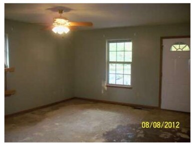 810 Johnson Ave, Franklin, IN 46131 - photo 2