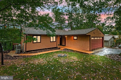 115 Edgemont Ln, Locust Grove, VA 22508 - photo 2