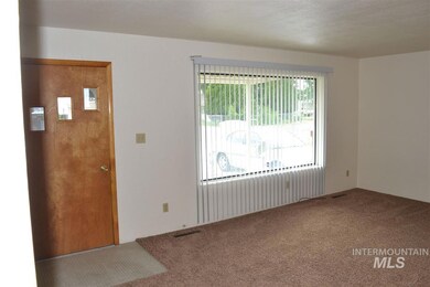 303 Garland St, Nampa, ID 83686 - photo 3