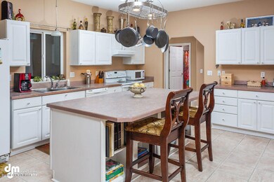 Kitchen_DMD_7492-SMALL