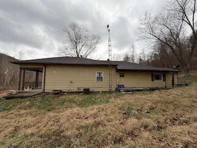 811 Township Road 191, Kitts Hill, OH 45645 - photo 3