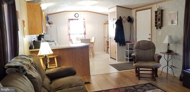 1247 Broadway Ave, Reading, PA 19606 - photo 6