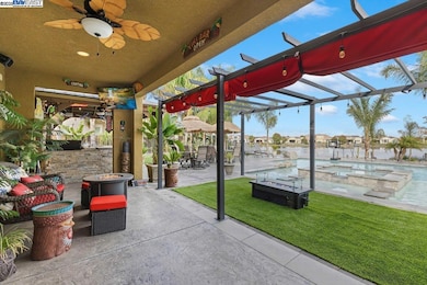 1050 Clear Lake Dr, Oakley, CA 94561 - photo 5