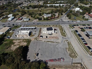 175 Saratoga Blvd, Granbury, TX 76049 - photo 4