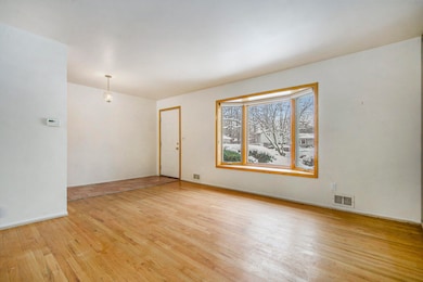 1276 Kuehnle Ct, Ann Arbor, MI 48103 - photo 4