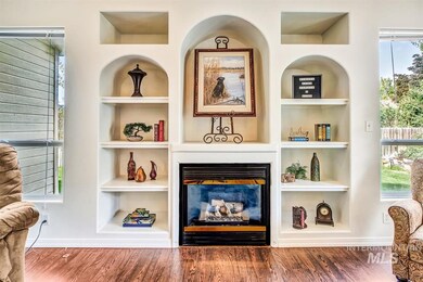 713 N Echohawk Way, Eagle, ID 83616 - photo 5