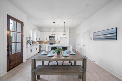 6403 Highland Pine Ln, Houston, TX 77091 - photo 3