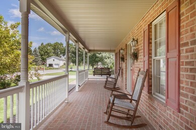 10729 Hershey Dr, Williamsport, MD 21795 - photo 2