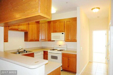 1822 Cedar Cove Way unit 3, Woodbridge, VA 22191 - photo 2