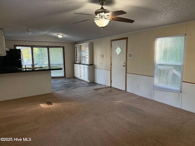 113 Barbour Rd unit 7, Hubert, NC 28539 - photo 2