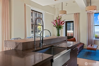 1301 4th Ave unit 1101, Seattle, WA 98101 - photo 6