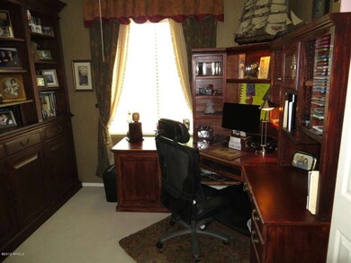 Private Den