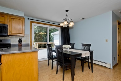 53 Beach Point Rd, Lancaster, MA 01523 - photo 6