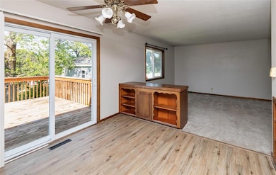 209 E Philip St, Des Moines, IA 50315 - photo 7