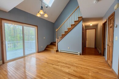 113 Dogwood Rd, Leominster, MA 01453 - photo 6