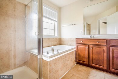 1115 Carinoso Cir, Severn, MD 21144 - photo 5