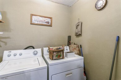 2314 Lyon St, Des Moines, IA 50317 - photo 7