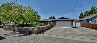 2391 Spring St, Medford, OR 97504 - photo 6