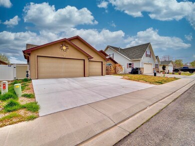 2929 Sylvia Ln, Grand Junction, CO 81504 - photo 3