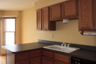 1925 Wisteria Ct unit 6, Naperville, IL 60565 - photo 4