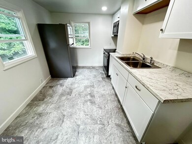 515 Twin County Rd, Honey Brook, PA 19344 - photo 2