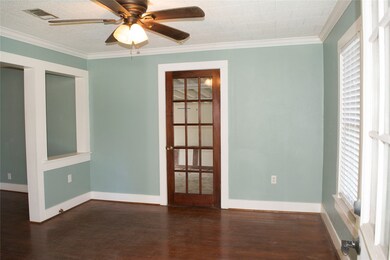 2320 Mustang Rd, Alvin, TX 77511 - photo 4