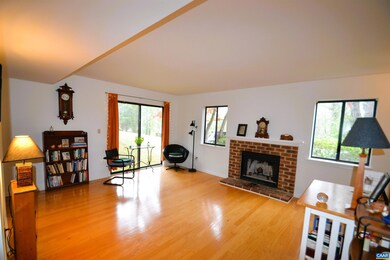 1401 Gray Stone Ct, Charlottesville, VA 22902 - photo 7