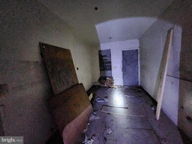 1011 N Monroe St, Baltimore, MD 21217 - photo 7