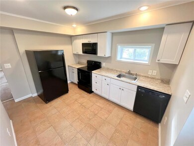 12 West St, Nazareth, PA 18064 - photo 3