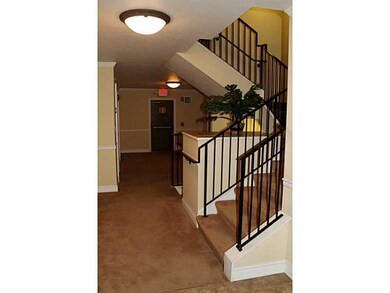 Entry/Foyer.