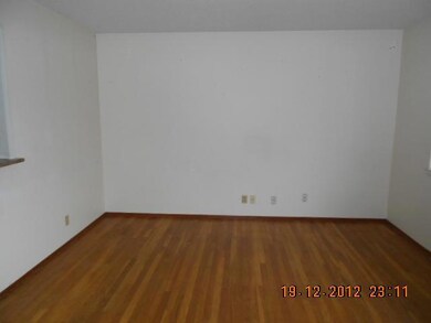 4890 Botsford Dr, Columbus, OH 43232 - photo 2