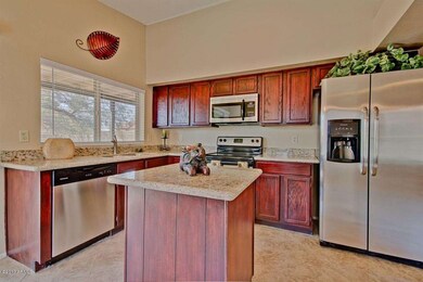 44th ST, 9611 S Kitchen