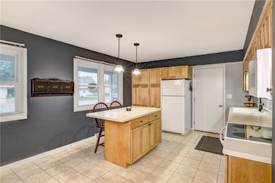 2706 Nimitz St, Eau Claire, WI 54701 - photo 5