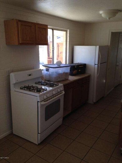 816 E Greenway Rd 04