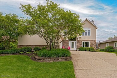 10072 N Surfside Cir, Aurora, OH 44202 - photo 2